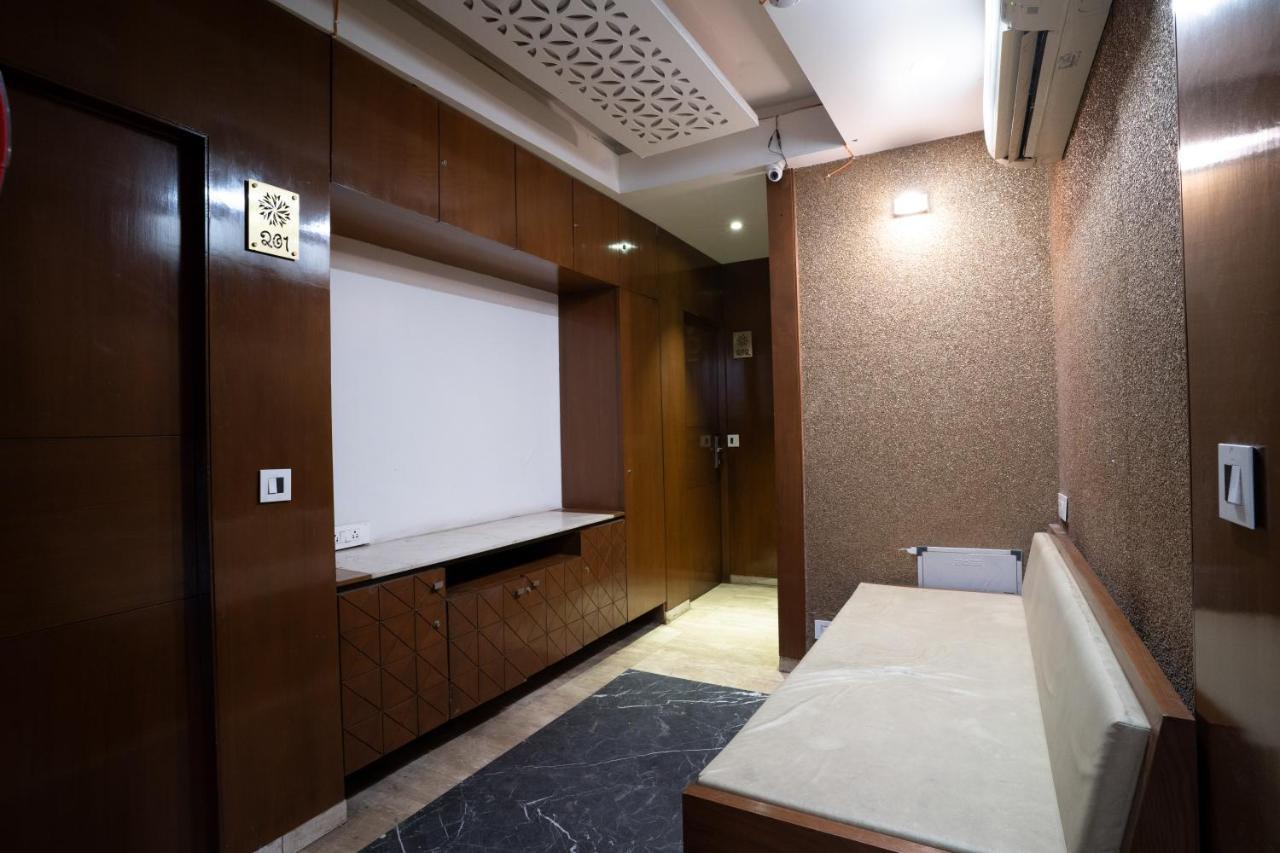 אחמדאבאד Hotel Kyra Airport מראה חיצוני תמונה