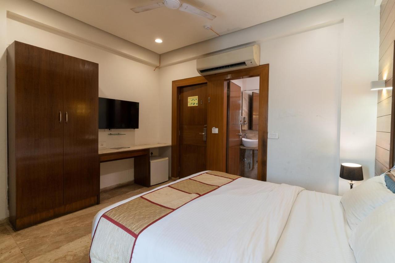 אחמדאבאד Hotel Kyra Airport מראה חיצוני תמונה